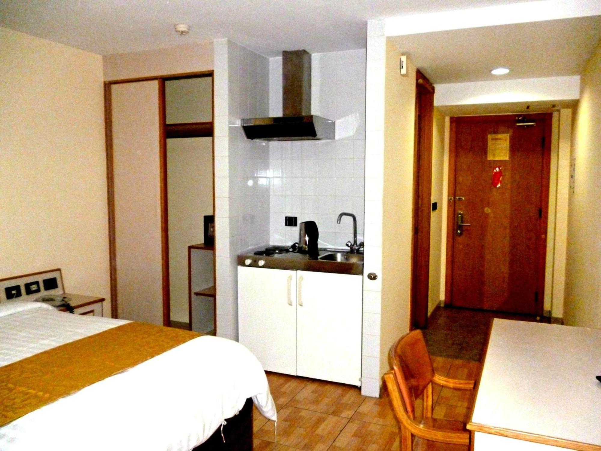 Mansour Plaza Hotel Apartments Dammam Quarto foto