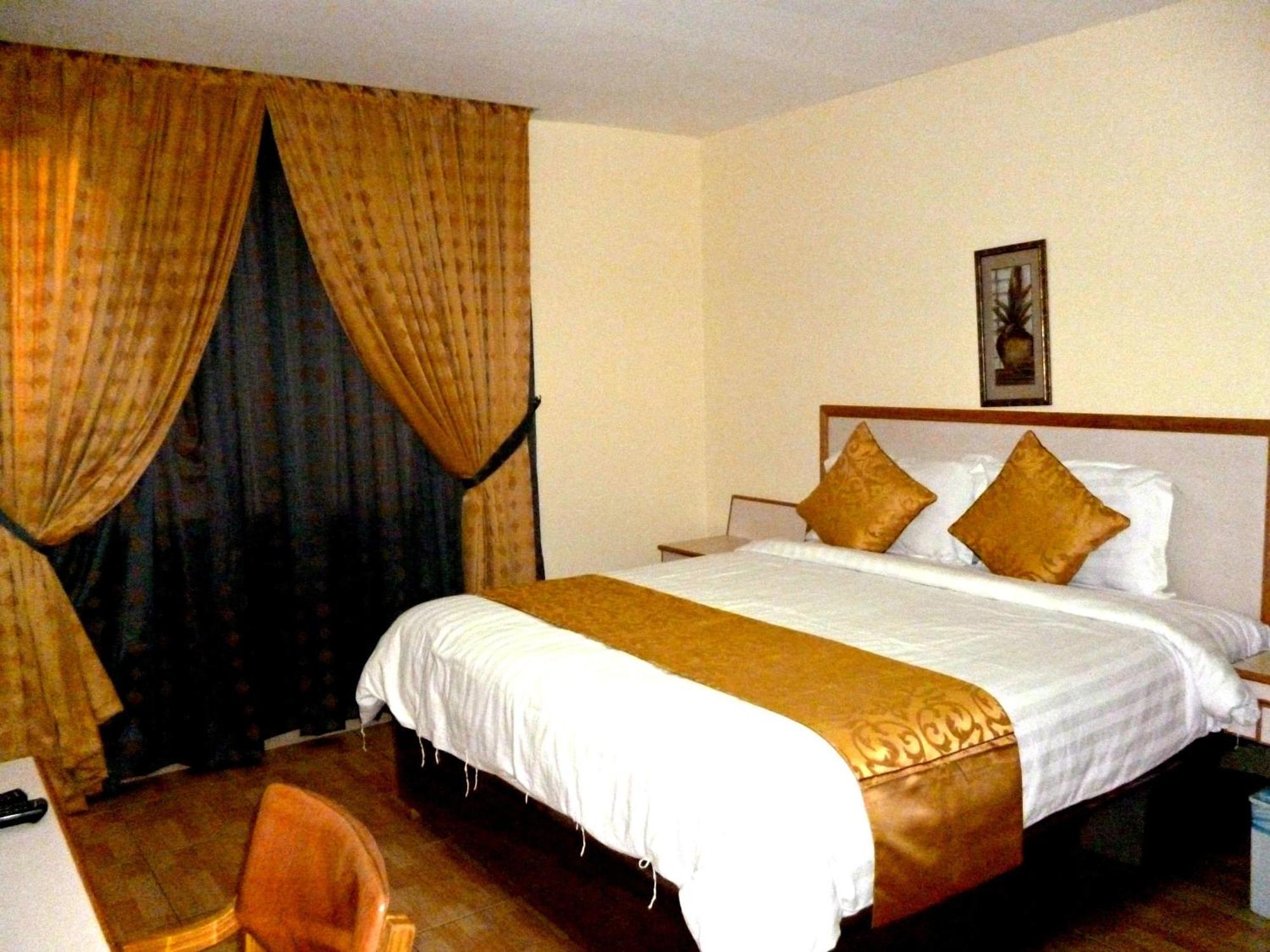 Mansour Plaza Hotel Apartments Dammam Quarto foto